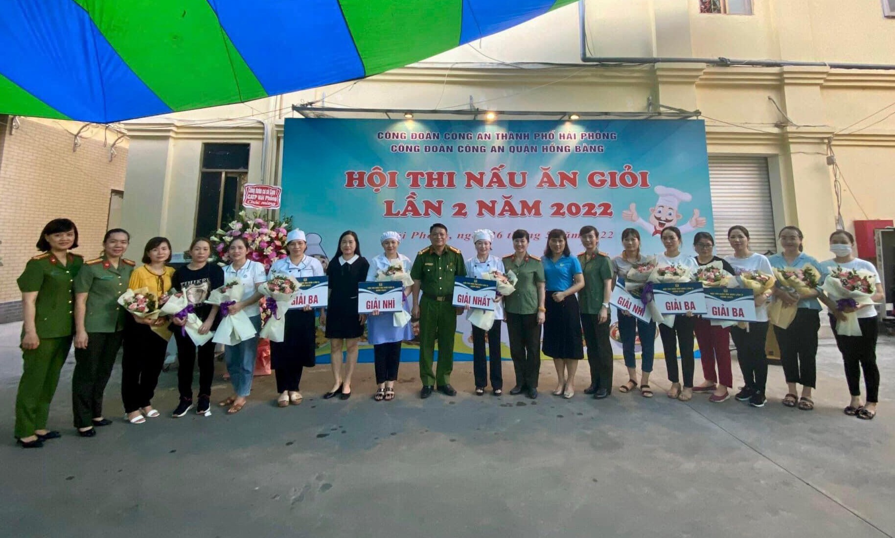 Công đoàn Công an quận Hồng Bàng: Tổ chức Hội thi nấu ăn giỏi lần thứ 2 với chủ đề “ Chia sẻ yêu thương”